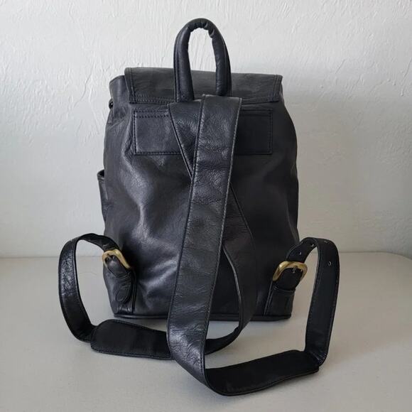 Boulder Ridge Vintage Leather Backpack Black Full Grain Cowhide Womens main image 10